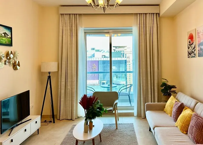 Homes 2 Retreat - Chic 1Br With Balcony & Lake Views In Jlt